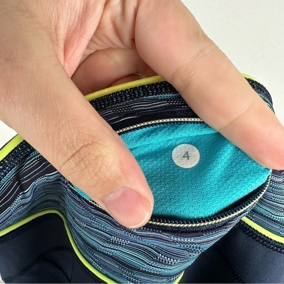 Lululemon Inkwell Blue Pace Queen Luxtreme Athletic Athleisure Tights Size 4 - Picture 7 of 7